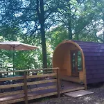 Broomhills Farm River Eco Pods